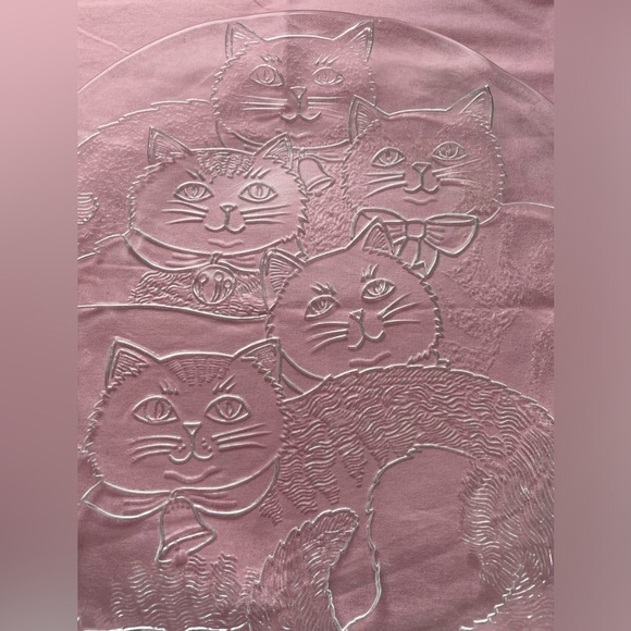 Vintage Heavy Glass Cat Platter, Embossed Glass Cats with Bows and Bells - Picture 6 of 8